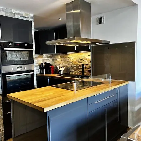 Quartz - Quartz N°544 Mae-1671 Lejlighed